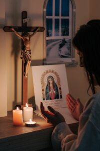 a-serene-and-heartfelt-photo-of-a-person-praying